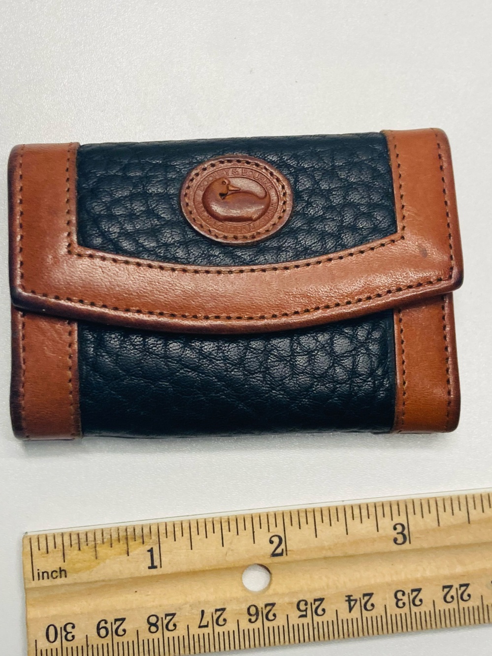 Vintage Dooney & Bourke Black Pebbled Leather Key Holder Snap Close Case